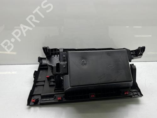 Glove box RENAULT ARKANA I (LCM_, LDN_) 1.6 E-TECH 145 (LDMU) | BP30412553C95 