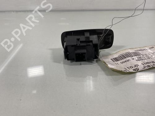 Used Right front window switch Right front window switch TOYOTA COROLLA Verso (ZER_, ZZE12_, R1_) 2.2 D-4D (AUR10_, AUR10R) (136 hp) 20019101 20019101