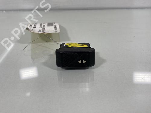 Used Right front window switch Right front window switch RENAULT ESPACE II (J/S63_) 2.1 TD (J633, J634, J/S635, J/S63D) (88 hp) 25261778 25261778