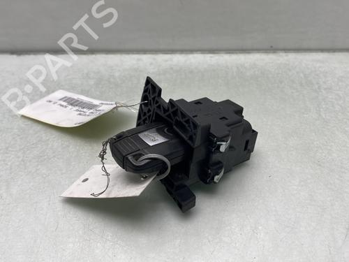 Used Card reader BMW 3 (E90) 320 d (163 hp) 24202084