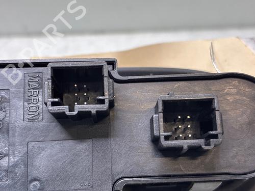 Used Left front window switch Left front window switch PEUGEOT 308 SW I (4E_, 4H_) 1.6 HDi (109 hp) 34627421 34627421