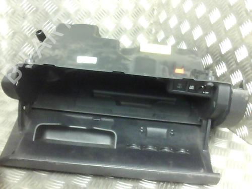 Used Glove box Glove box 21952102 21952102