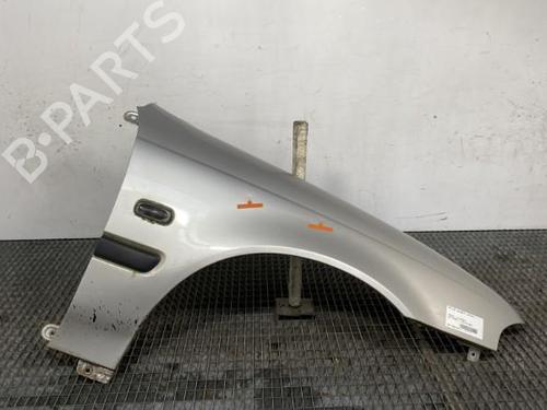 Used Right front fenders Right front fenders 21962061 21962061