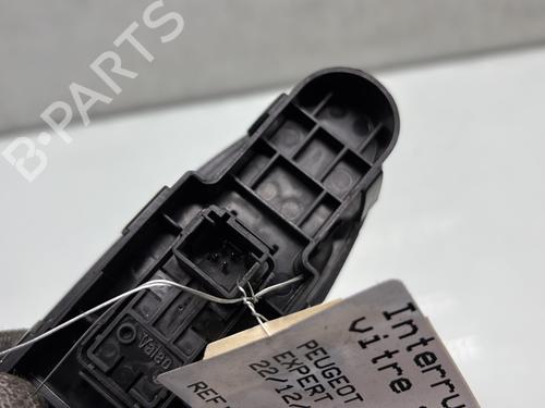 Right front window switch PEUGEOT EXPERT Van (VF3A_, VF3U_, VF3X_) 2.0 HDi 130 | BP28280418I26 