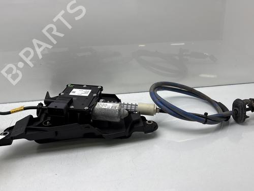 Used Electric handbrake PEUGEOT 5008 (0U_, 0E_) 1.6 HDi (110 hp) 26908101