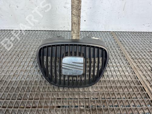 Rejilla SEAT IBIZA III (6L1) 1.9 SDI | BP36053050C40 - Image 3
