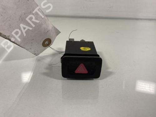Used Warning switch Warning switch VW BORA I (1J2) 1.9 SDI (68 hp) 19981531 19981531