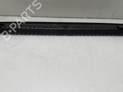Used Third brake light VW GOLF IV (1J1) 1.6 16V (105 hp) 27631935