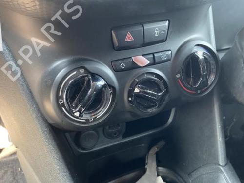 Fuse box PEUGEOT 208 I (CA_, CC_) 1.2 VTI 82 | BP22314810E1 