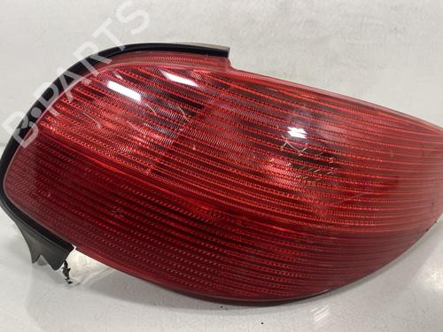 Used Right taillight PEUGEOT 206 CC (2D) 1.6 16V (2DNFUF, 2DNFUR) (109 hp) 29429008