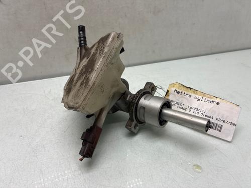 Used Brake master cylinder Brake master cylinder PEUGEOT 307 (3A/C) 1.6 HDi (90 hp) 40439108 40439108