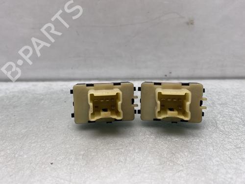 Used Left front window switch Left front window switch DACIA LOGAN MCV II TCe 90 (K8M1, K8MA, K8AC) (90 hp) 24202088 24202088