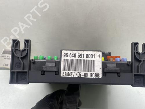 Fuse box CITROËN C4 I (LC_) 1.6 HDi | BP30872136E1