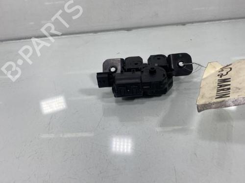 Used Tailgate lock RENAULT CLIO V (B7_) 1.5 Blue dCi 85 (B7AG) (86 hp) 19972735