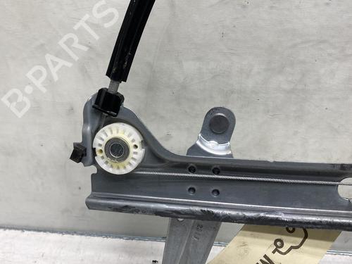 Used Front right window mechanism Front right window mechanism PEUGEOT 108 1.0 VTi 72 (72 hp) 19971626 19971626