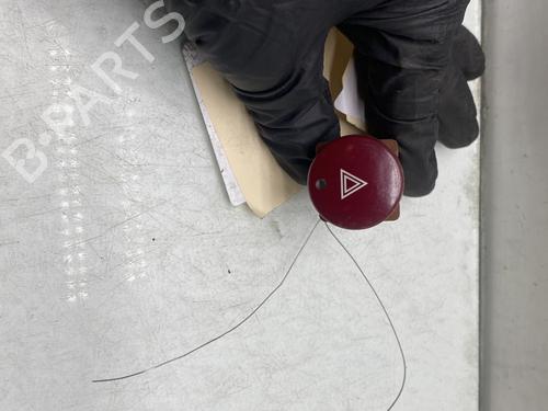 Used Warning switch CITROËN XSARA (N1) 2.0 HDi 90 (90 hp) 29939986