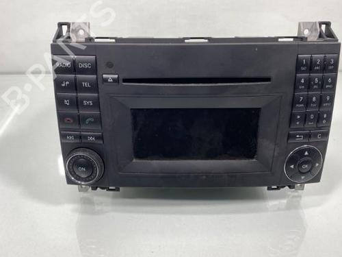 Used Radio MERCEDES-BENZ B-CLASS Sports Tourer (W245) B 180 CDI (245.207) (109 hp) 20019561
