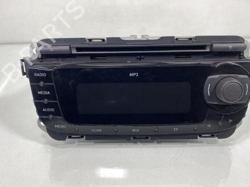 Used Radio SEAT IBIZA IV (6J5, 6P1) 1.4 TDI (80 hp) 20033722