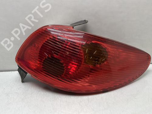 Used Right taillight PEUGEOT 206 Hatchback (2A/C) 1.4 i (75 hp) 30181105