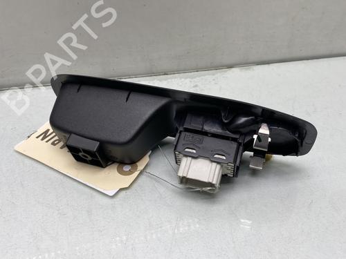 Used Right front window switch Right front window switch PEUGEOT 208 I (CA_, CC_) 1.2 VTI 82 (82 hp) 31594720 31594720