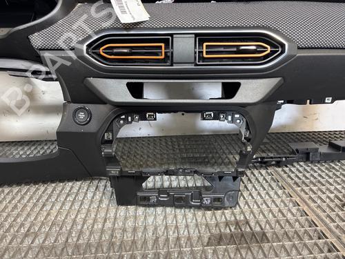 Dashboard DACIA SANDERO III 1.0 TCe 100 ECO-G | BP39995587C46 - Image 8