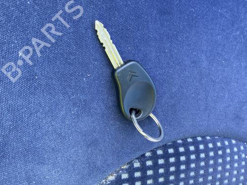 Right headlight CITROËN XSARA PICASSO (N68) 2.0 HDi | BP31185371C29 