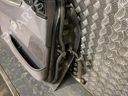 Used Left front door CHRYSLER VOYAGER / GRAND VOYAGER III (GS_, NS_) [1992-2001]  20012968