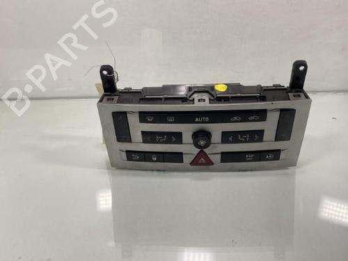 Used Climate control Climate control PEUGEOT 407 (6D_) 2.0 HDi 135 (6DRHRH, 6DRHRE, 6DRHRG, 6DRHRJ) (136 hp) 19981616 19981616