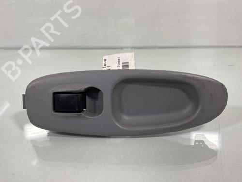 Used Right front window switch NISSAN ALMERA TINO (V10) [1998-2006]  19996117