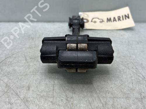 hingedoor-check-strap-renault-captur-i-j5_-h5_-2013-33830841 main image