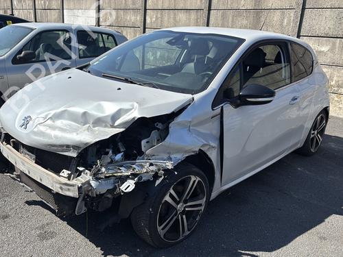 Left front door PEUGEOT 208 I (CA_, CC_) 1.2 THP 110 | BP29339899C2 