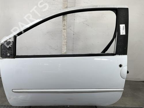Used Left front door RENAULT TWINGO II (CN0_) 1.5 dCi 75 (75 hp) 27704184