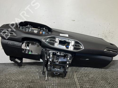 Dashboard PEUGEOT 308 II (LB_, LP_, LW_, LH_, L3_) 1.6 BlueHDi 120 (120 hp) 32321300