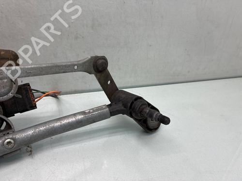 Used Front wiper motor Front wiper motor RENAULT CLIO III (BR0/1, CR0/1) 1.5 dCi (BR17, CR17) (86 hp) 39573294 39573294