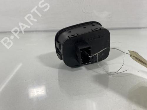 Used Warning switch Warning switch CITROËN NEMO Box Body/MPV (AA_) 1.4 HDi (68 hp) 19971018 19971018