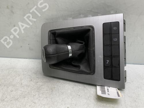 Used Gear lever SKODA OCTAVIA III Combi (5E5, 5E6) [2012-2020]  19973403