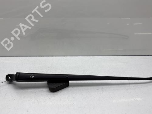 Used Front windshield wiper arm TOYOTA YARIS (_P1_) 1.0 (SCP10_, SCP10R) (68 hp) 21948389