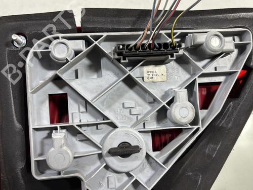 left-taillight-mercedes-benz-c-class-w203-2000-2001-2002-2003-2004-2005-2006-2007-28280883 main image