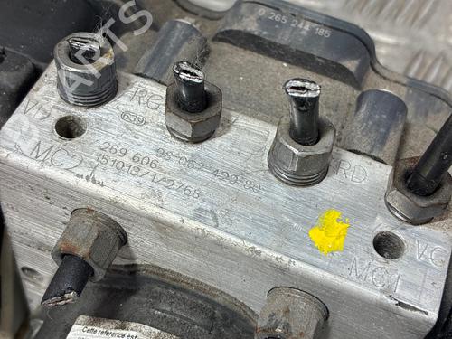 abs-pump-citroen-c4-picasso-ii-2013-39946118 main image