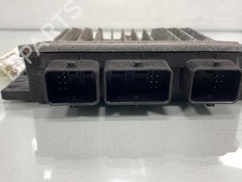 Used Engine control unit (ECU) Engine control unit (ECU) RENAULT CLIO III (BR0/1, CR0/1) [2005-2014] 19973444 19973444