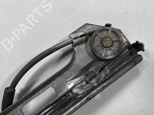 Used Front left window mechanism Front left window mechanism PEUGEOT 306 Break (7E, N3, N5) 1.9 D (69 hp) 30887679 30887679