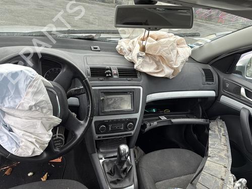 Left front window switch SKODA OCTAVIA II Combi (1Z5) 1.6 TDI | BP31354467I27 - Image 7