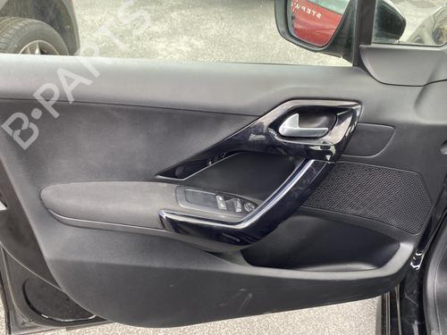 Right front door PEUGEOT 208 I (CA_, CC_) 1.5 BlueHDI 100 | BP30679485C3