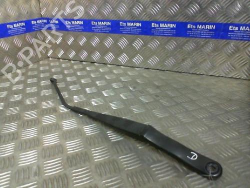 Used Front windshield wiper arm PEUGEOT 406 Coupe (8C) [1997-2005]  19985889