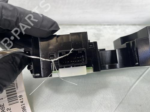 Interruttore Interruttore NISSAN JUKE (F15) 1.5 dCi (110 hp) 33831086 33831086