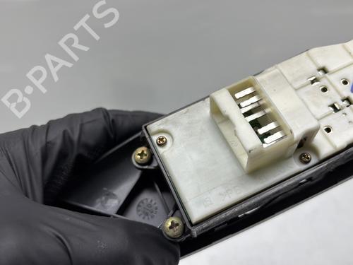 Left front window switch TOYOTA YARIS (_P1_) 1.3 (SCP12_, SCP13_, SCP12R, SCP13R) | BP30791572I27 