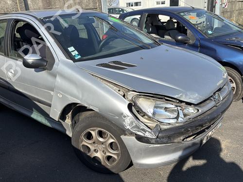 Boîte à Fusibles PEUGEOT 206 Hatchback (2A/C) 1.4 HDi eco 70 | BP26389067E1 
