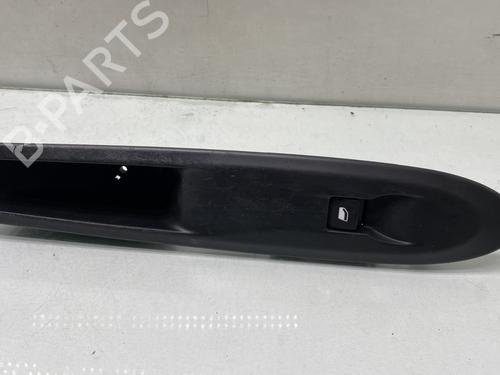 Used Right front window switch CITROËN DS3 (SA_) 1.6 VTi 120 (120 hp) 31831400