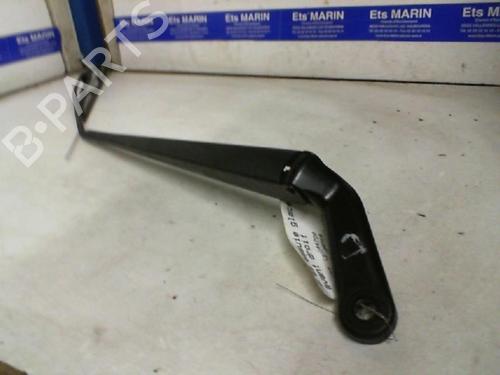 Used Front windshield wiper arm PEUGEOT 206 Hatchback (2A/C) [1998-2012]  19987032