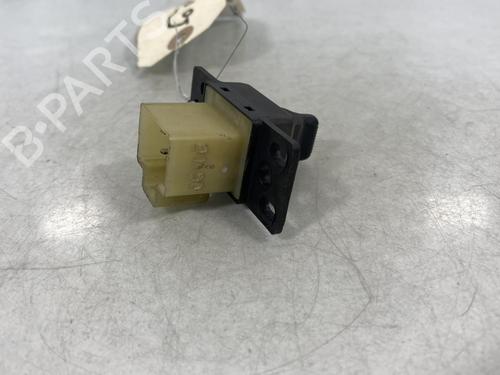Used Right front window switch Right front window switch CHRYSLER VOYAGER IV (RG, RS) 2.5 CRD (141 hp) 20010212 20010212